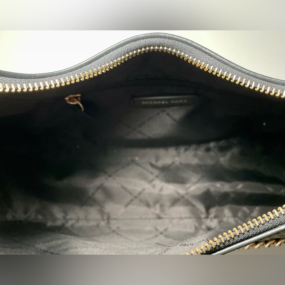 Michael Kors Large Wilma Bag - Picture 6 of 7